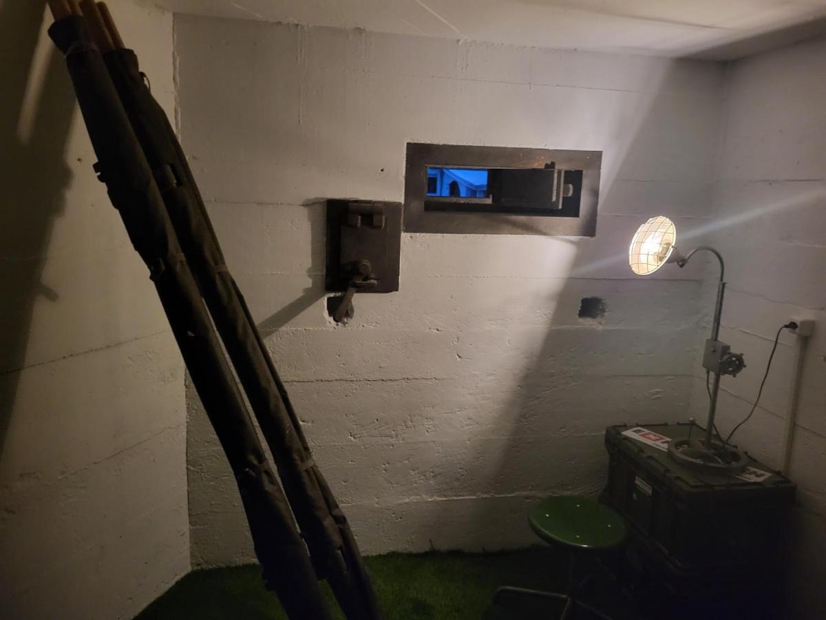 Swiss Army Camping Night / Militaerbunker St. Margrethen エクステリア 写真